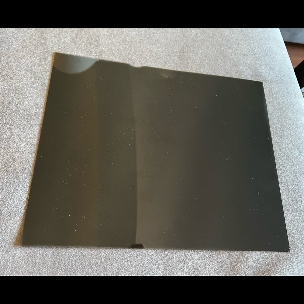Staples Laptop Monitor 19" Widescreen Privacy Screen Filter Black Standard